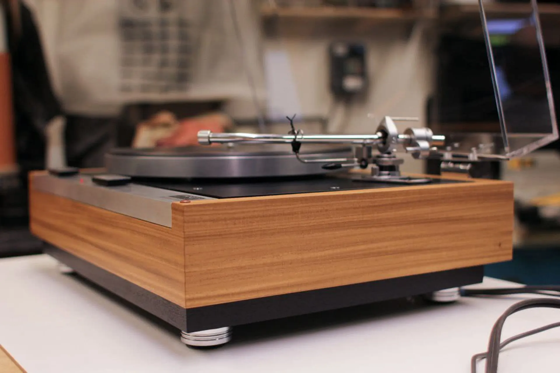 Thorens TD125