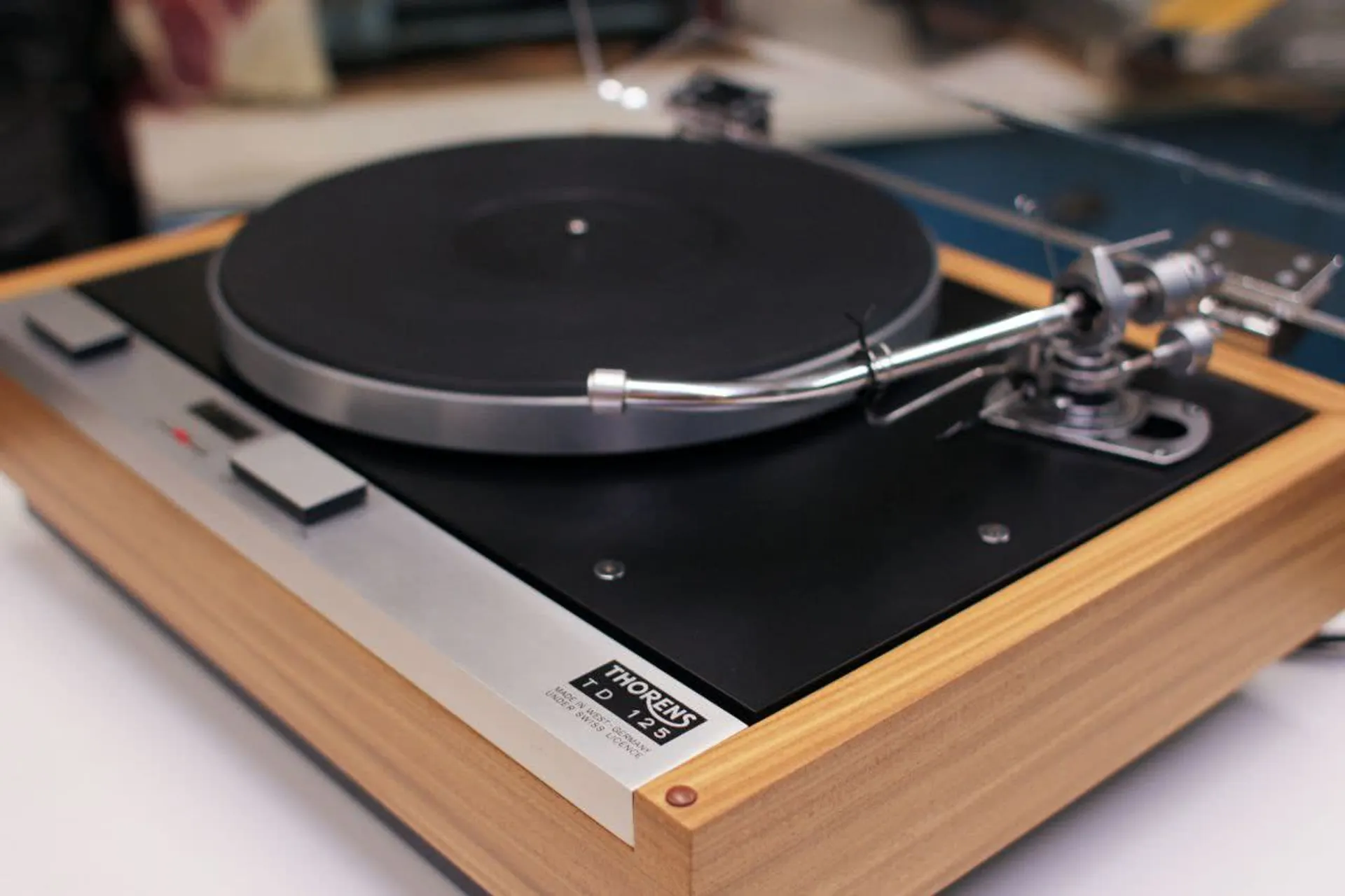 Thorens TD125