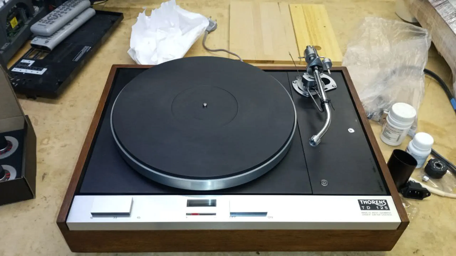 Thorens TD125